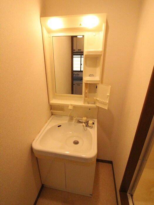 物件内観写真10　(洗面)