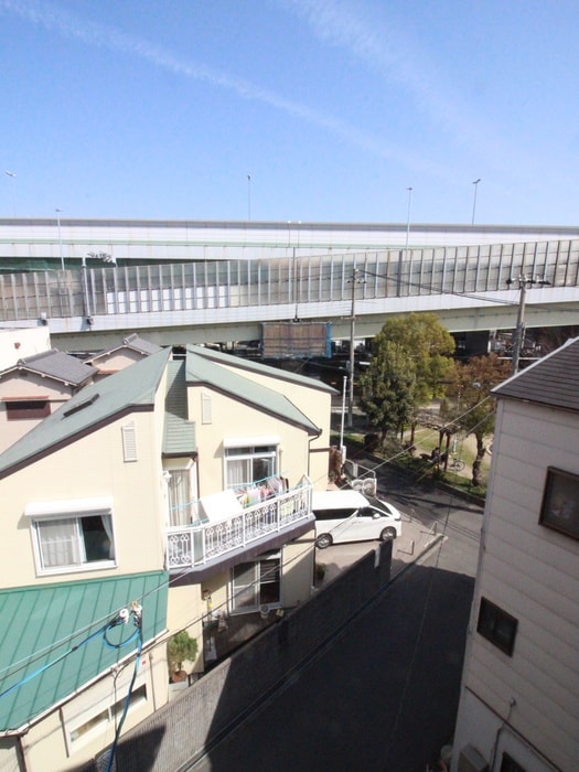 物件内観写真22　(室内からの展望)