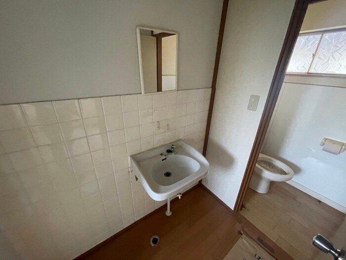 物件内観写真7　(洗面)