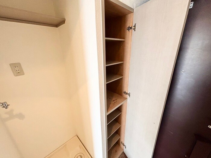 物件内観写真13　(靴箱)