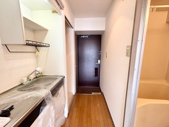 物件内観写真18　(廊下)