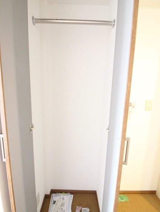 物件内観写真16　(収納)