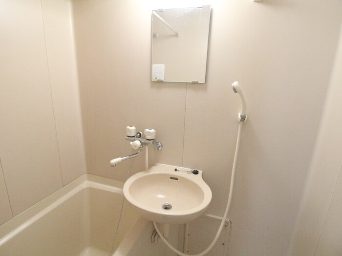 物件内観写真11　(洗面)