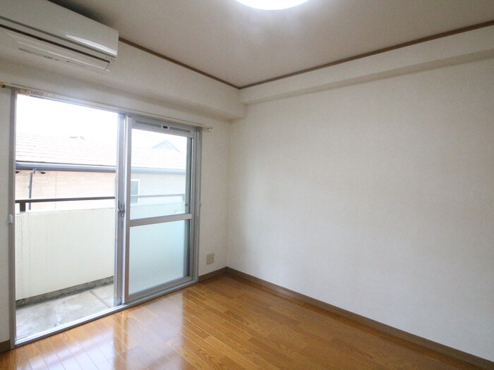 物件内観写真18　(居室)