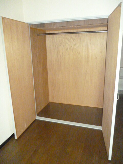 物件内観写真11　(収納)