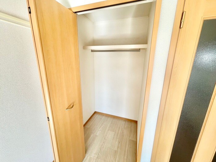 物件内観写真13　(収納)