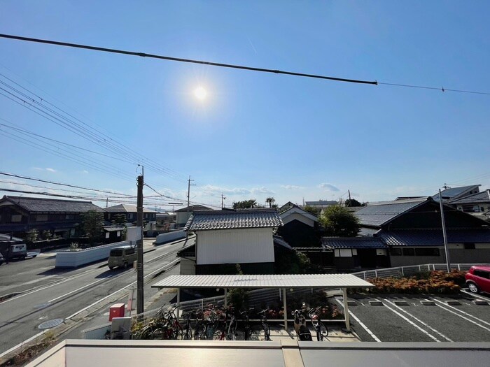 物件内観写真15　(室内からの展望)