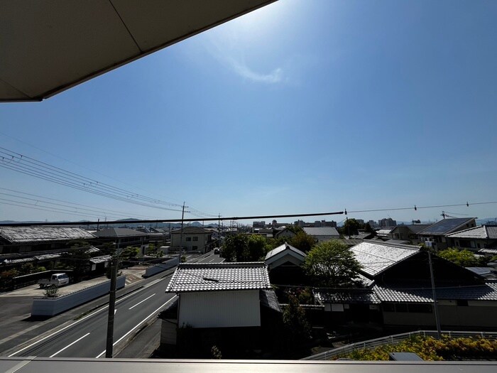 物件内観写真18　(室内からの展望)