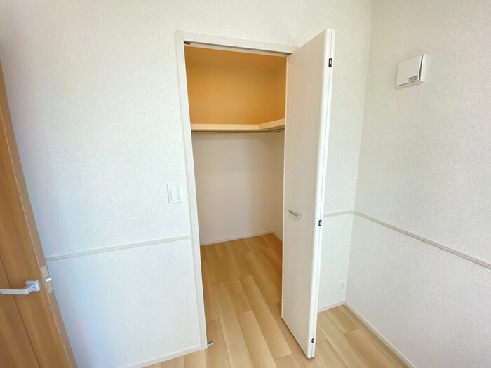 物件内観写真11　(居室)