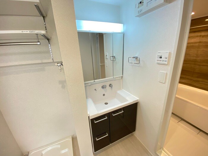 物件内観写真13　(洗面)