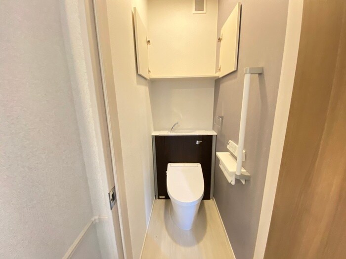 物件内観写真14　(トイレ)