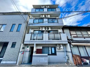 ユーズー外観写真