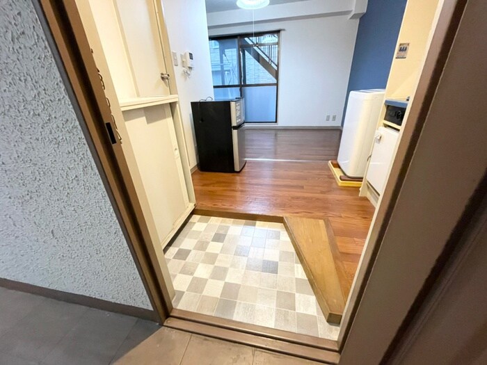 物件内観写真17　(玄関)