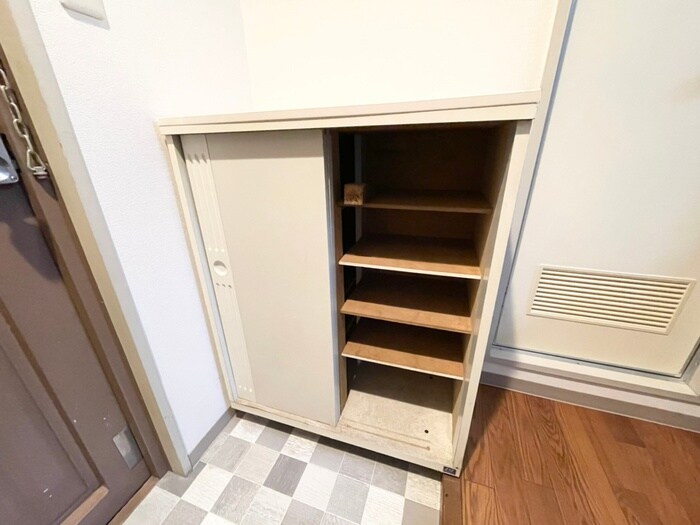 物件内観写真18　(靴箱)