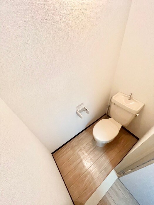 物件内観写真9　(トイレ)