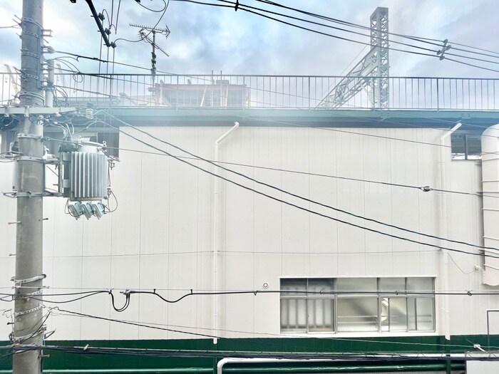 物件内観写真21　(室内からの展望)