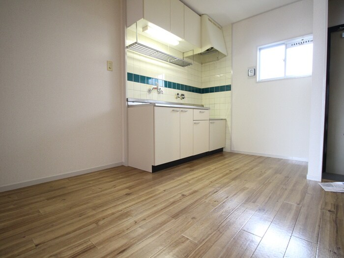 物件内観写真8　(居室)