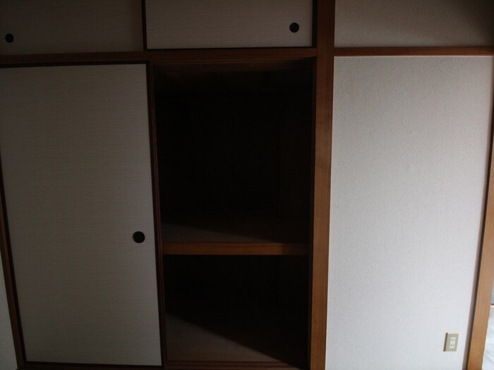 物件内観写真18　(収納)