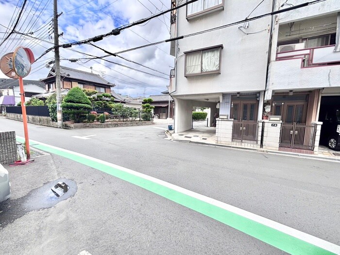 物件外観写真6　(周辺環境)