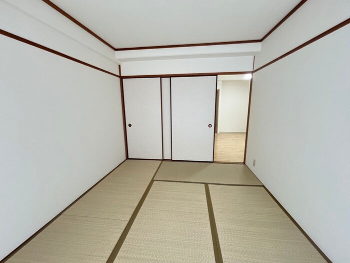 物件内観写真8　(居室)