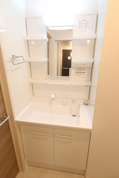 物件内観写真11　(洗面)