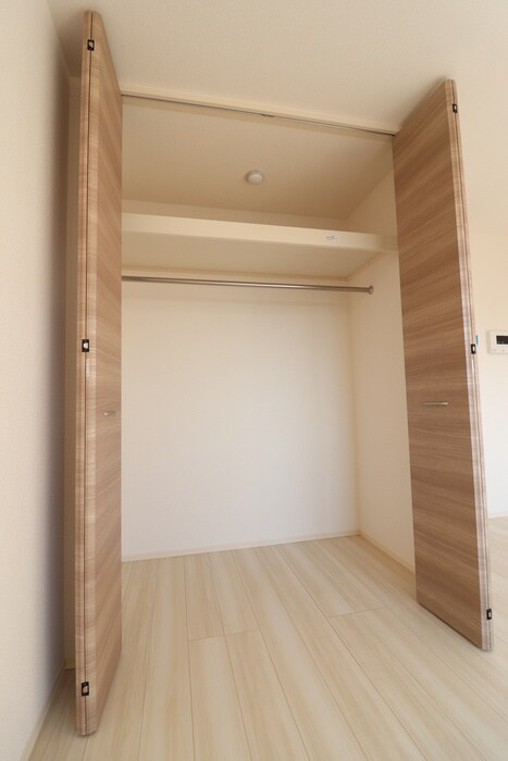 物件内観写真12　(収納)