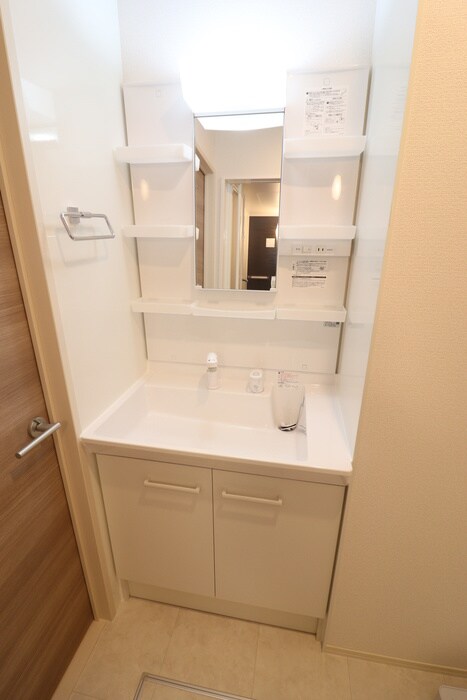 物件内観写真12　(洗面)