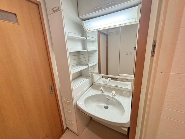 物件内観写真11　(洗面)