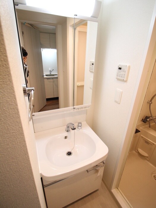 物件内観写真9　(洗面)