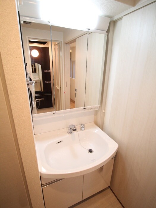 物件内観写真9　(洗面)