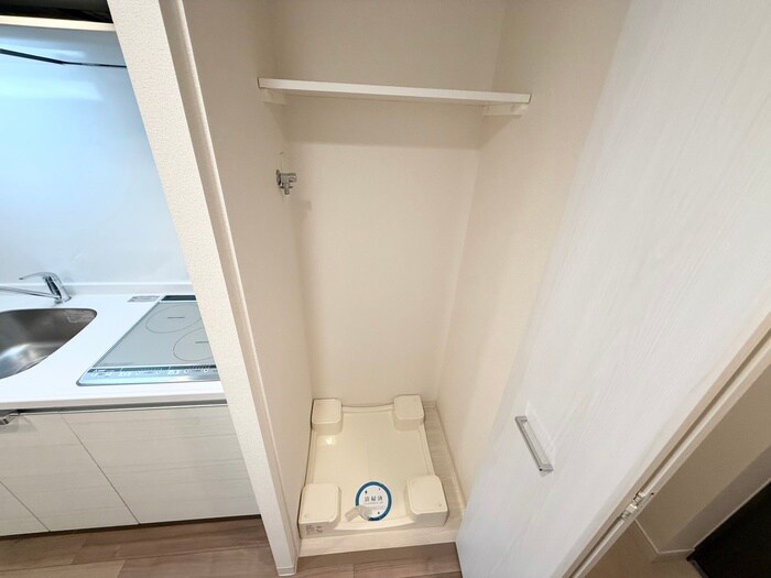 物件内観写真11　(洗濯機置場)