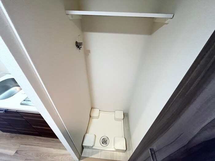 物件内観写真11　(洗濯機置場)