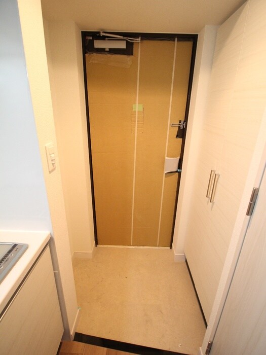 物件内観写真19　(玄関)