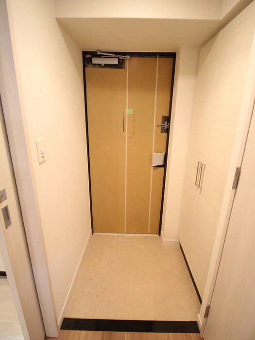 物件内観写真19　(玄関)