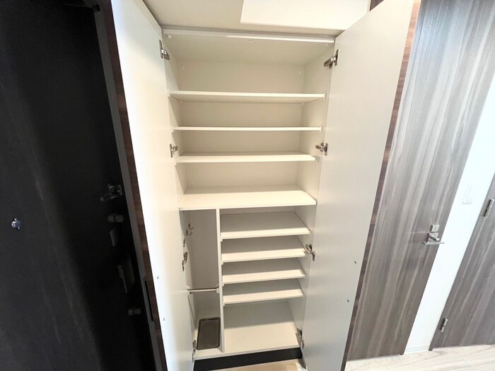 物件内観写真19　(靴箱)