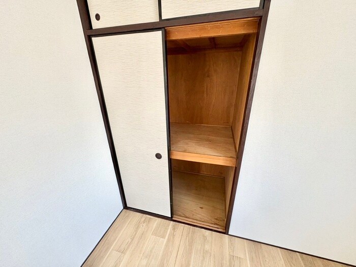 物件内観写真15　(収納)