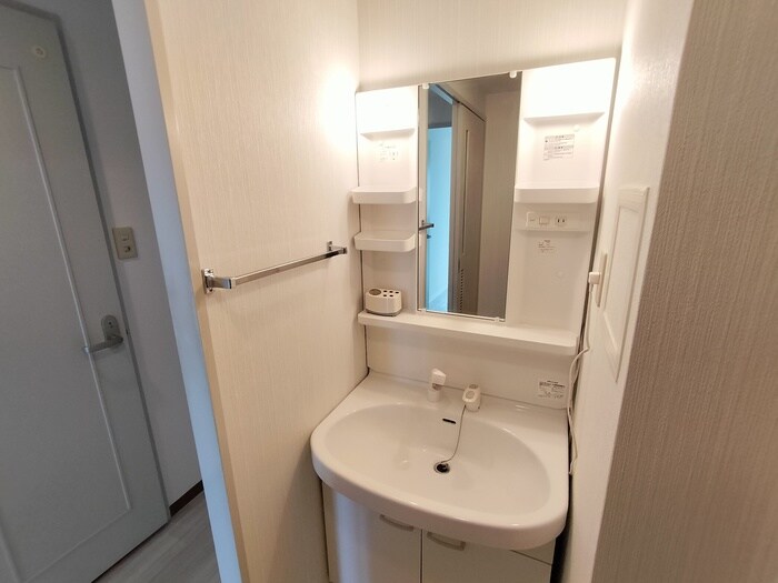 物件内観写真11　(洗面)