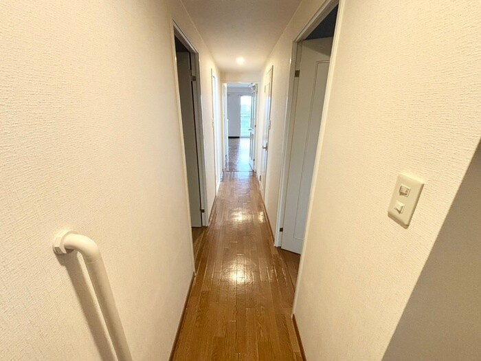 物件内観写真18　(廊下)