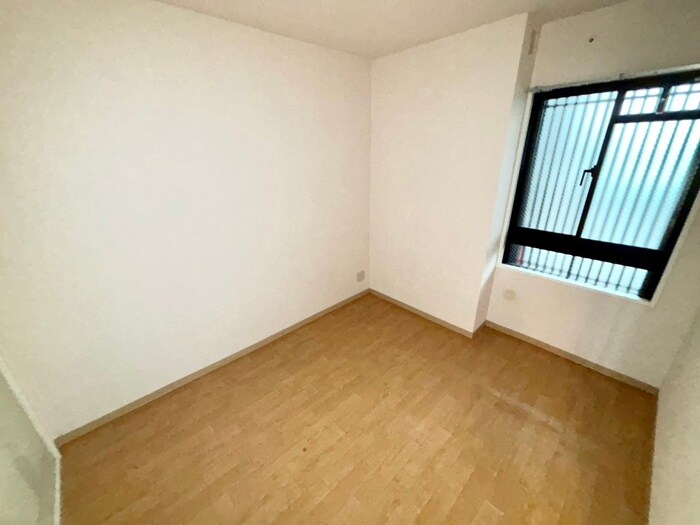 物件内観写真19　(居室)