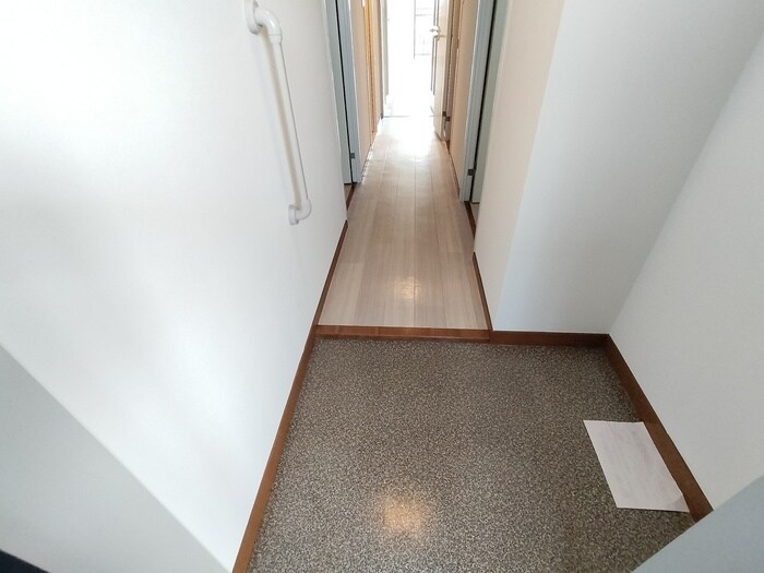 物件内観写真20　(玄関)