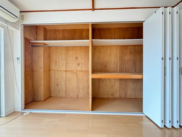 物件内観写真13　(収納)