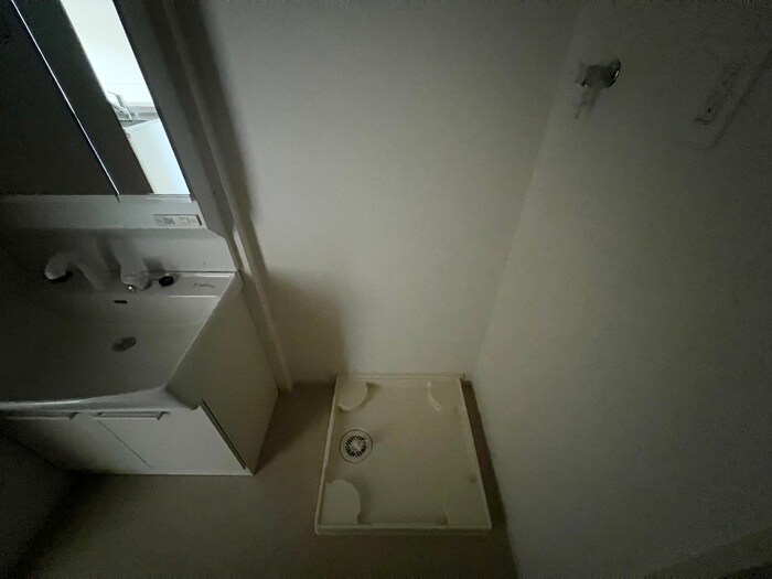 物件内観写真17　(洗濯機置場)