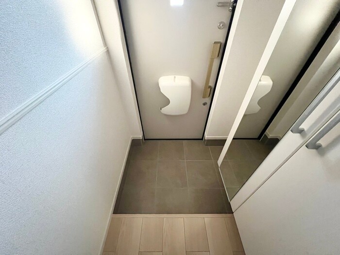 物件内観写真20　(玄関)