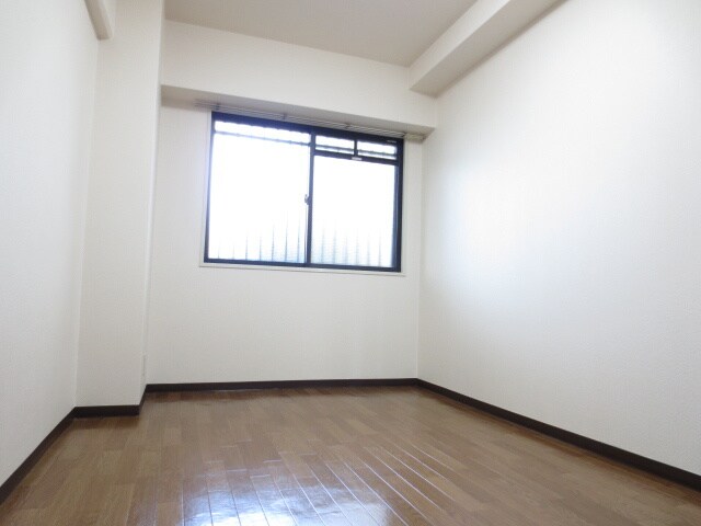 物件内観写真11　(居室)