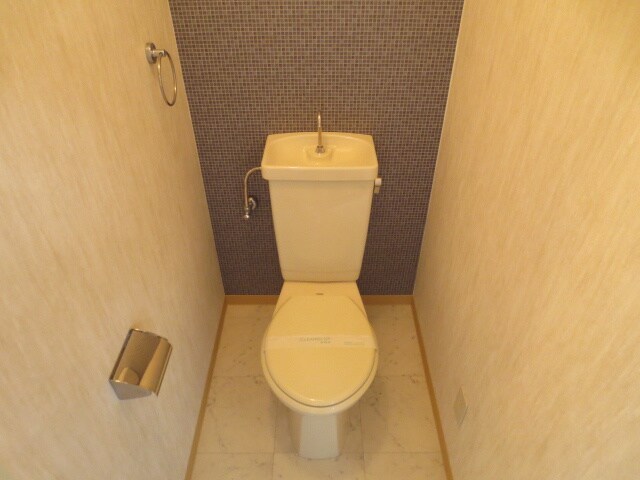 物件内観写真16　(トイレ)