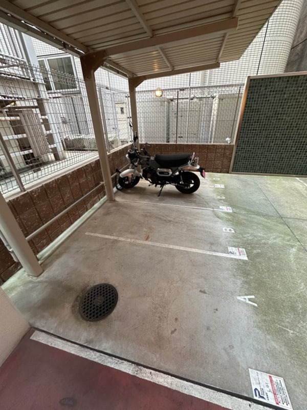 バイク置き場