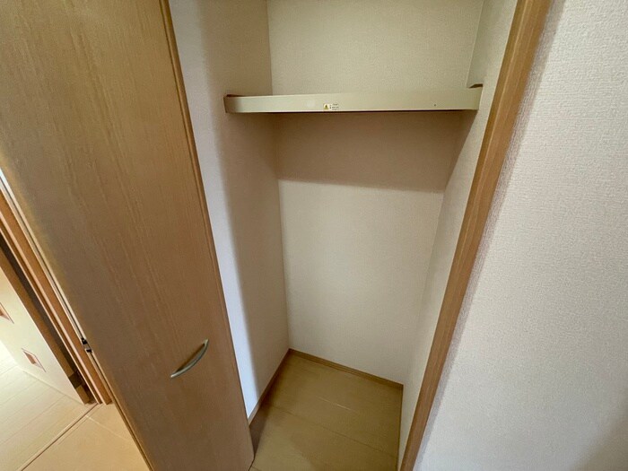 物件内観写真18　(収納)
