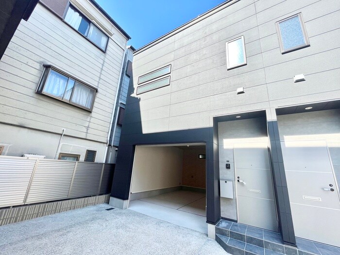 物件外観写真2　(外観写真)