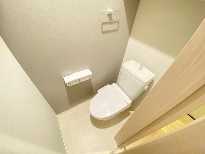 物件内観写真14　(トイレ)