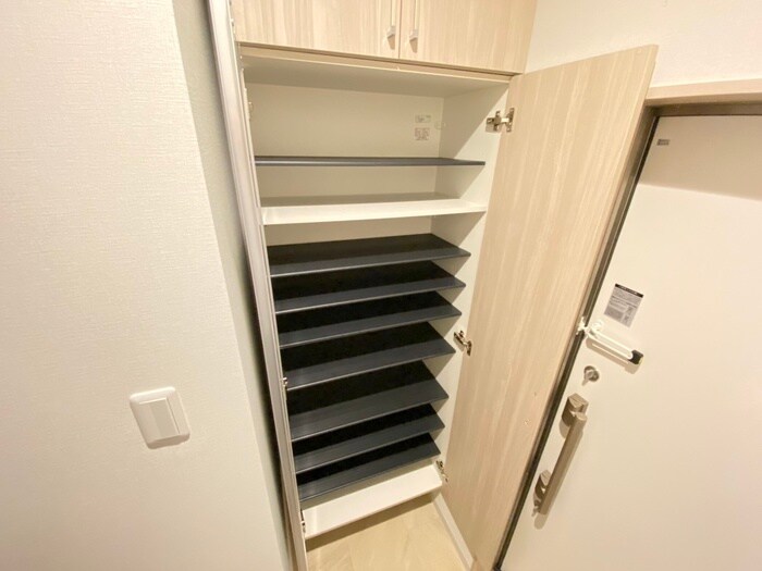 物件内観写真17　(靴箱)